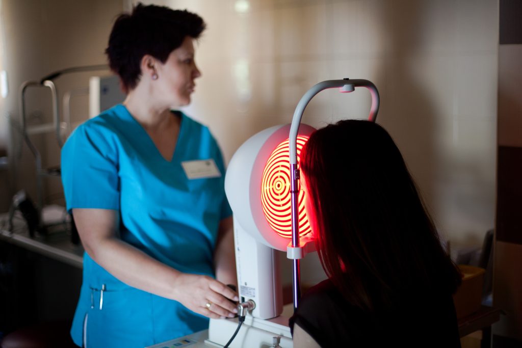 laserowa korekcja wzroku a prawo jazdy